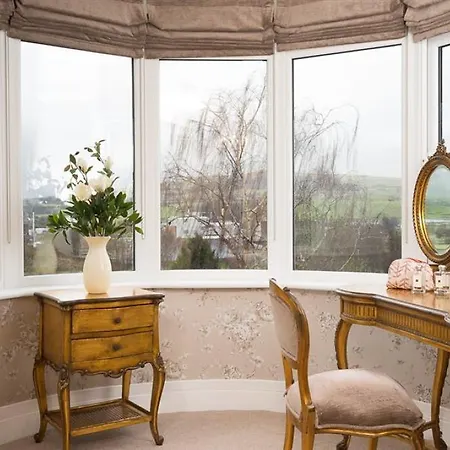 Kentrigg House *