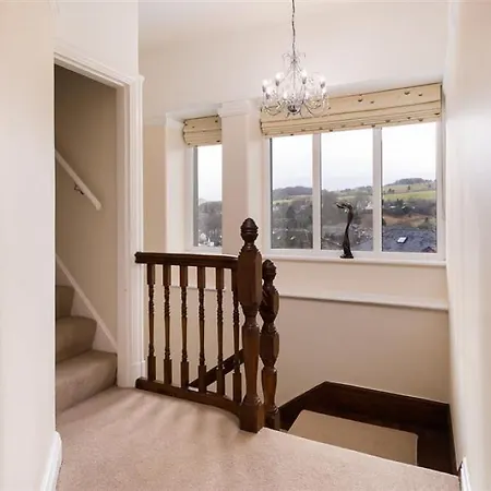 Apartament Kentrigg House